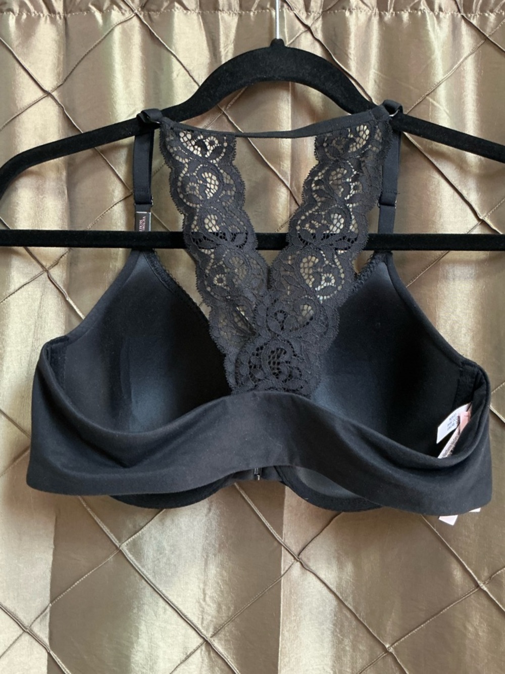 NWT- Victoria’s Secret ‘Body by Victoria Racerback Perfect Coverage’ Bra - Picture 3 of 6